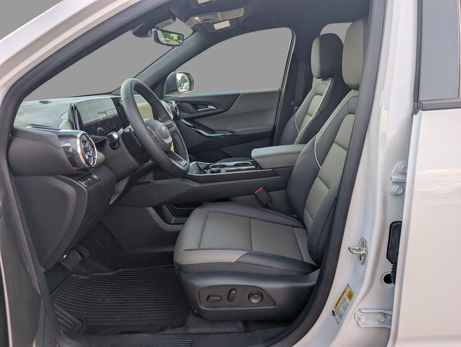 New 2026 Summit White Chevrolet LT image 12