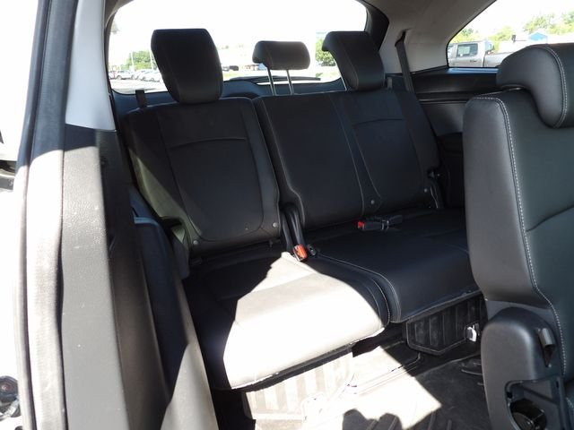 Used 2022 Platinum White Pearl Honda EX-L image 50