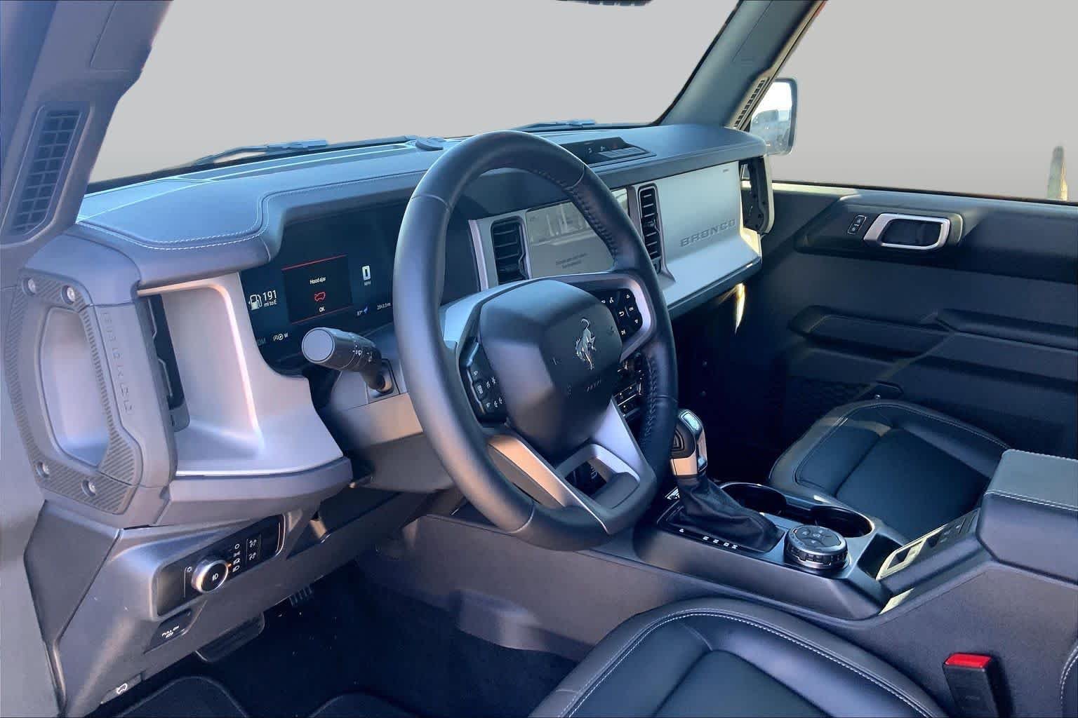 Used 2025 Azure Gray Metallic Tri-Coat Ford Outer Banks image 18