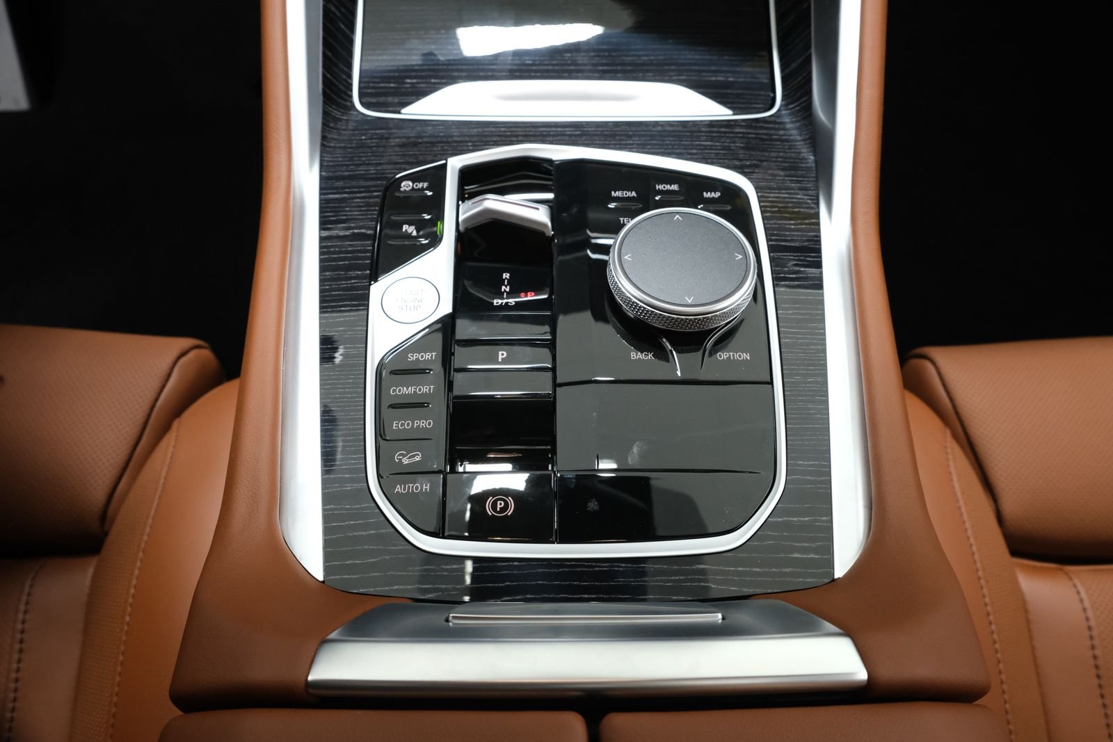 New 2027 Black Sapphire Metallic BMW xDrive40i image 35