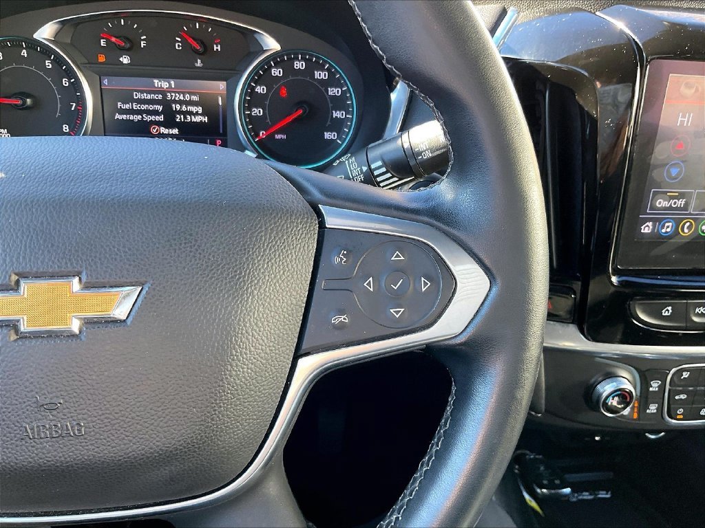 Used 2023 Silver Sage Metallic Chevrolet AWD image 24