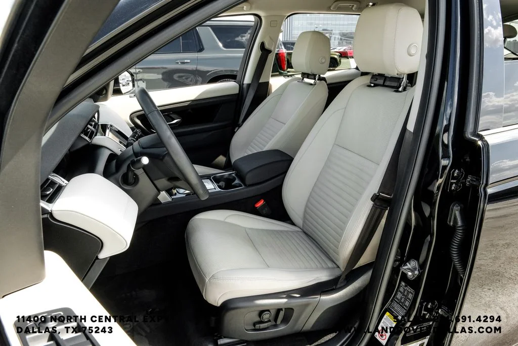 Used 2023 Black Land Rover S image 36