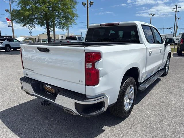 Used 2025 Summit White Chevrolet LT image 5