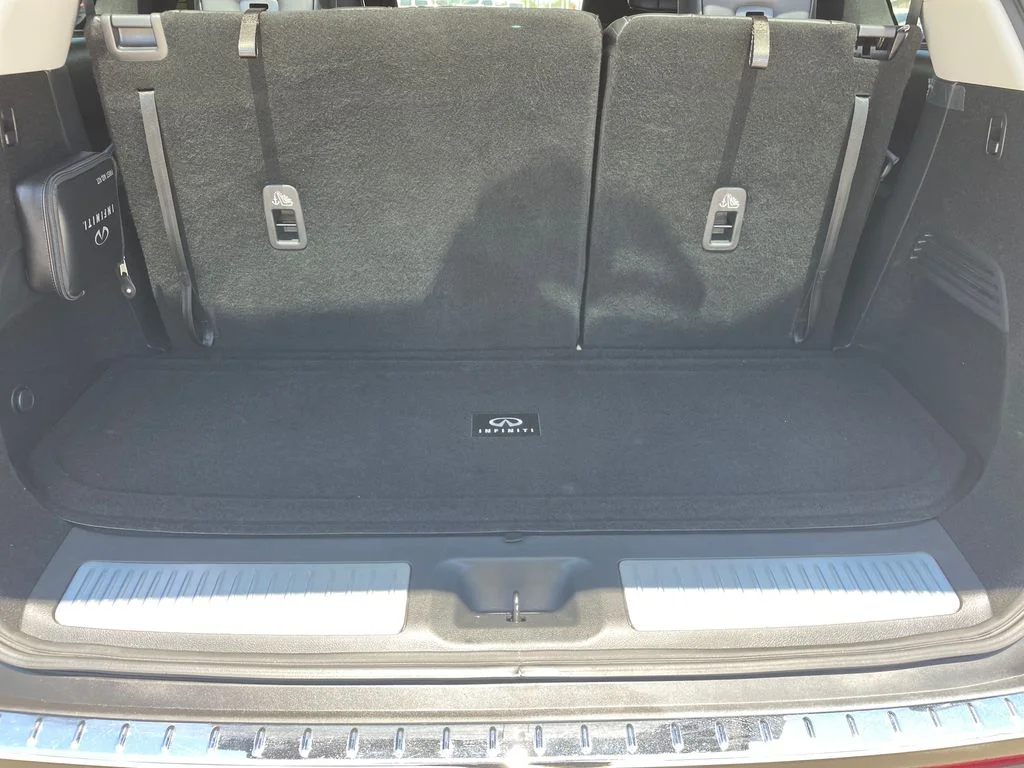 Used 2023 Blue INFINITI Sensory image 23