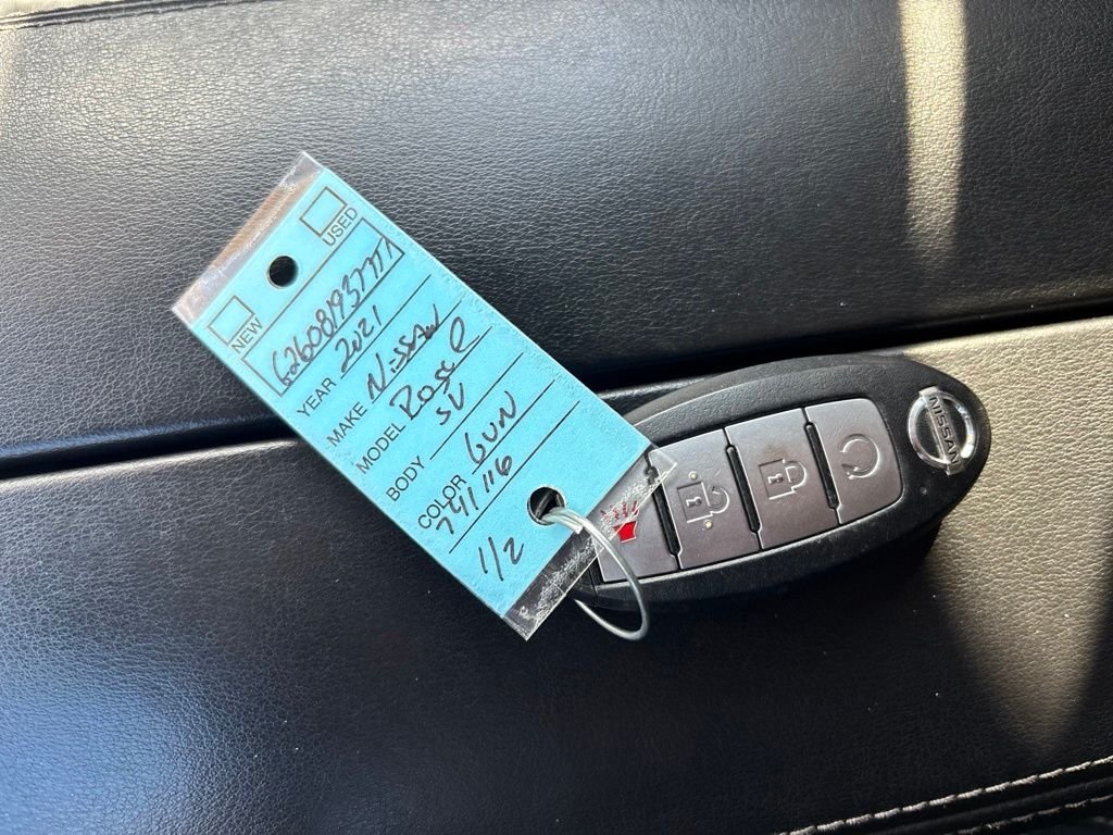 Used 2021 Gray Nissan SV image 31