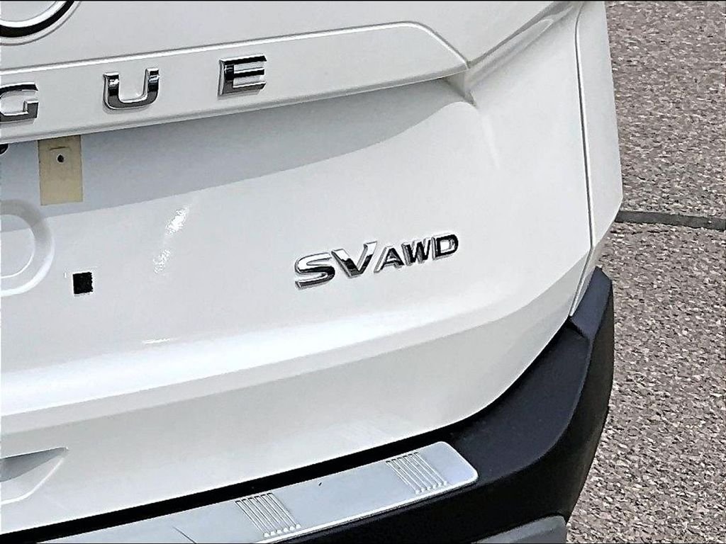 Used 2023 White Nissan SV image 27
