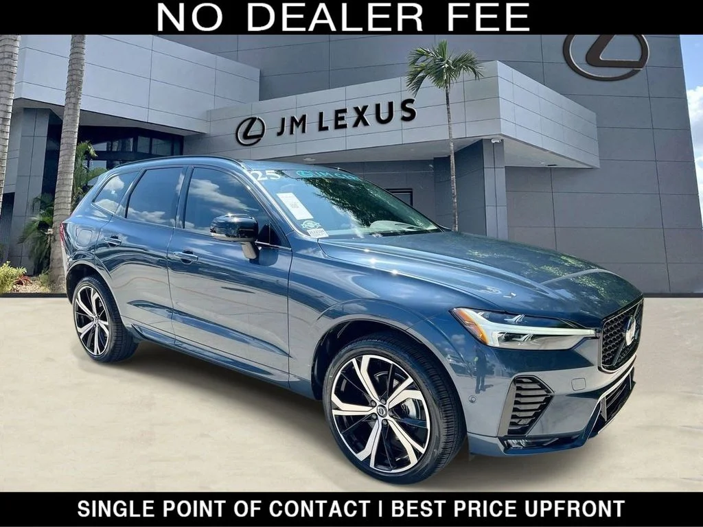 2025 Volvo XC60 B5 Ultra Dark AWD's photo