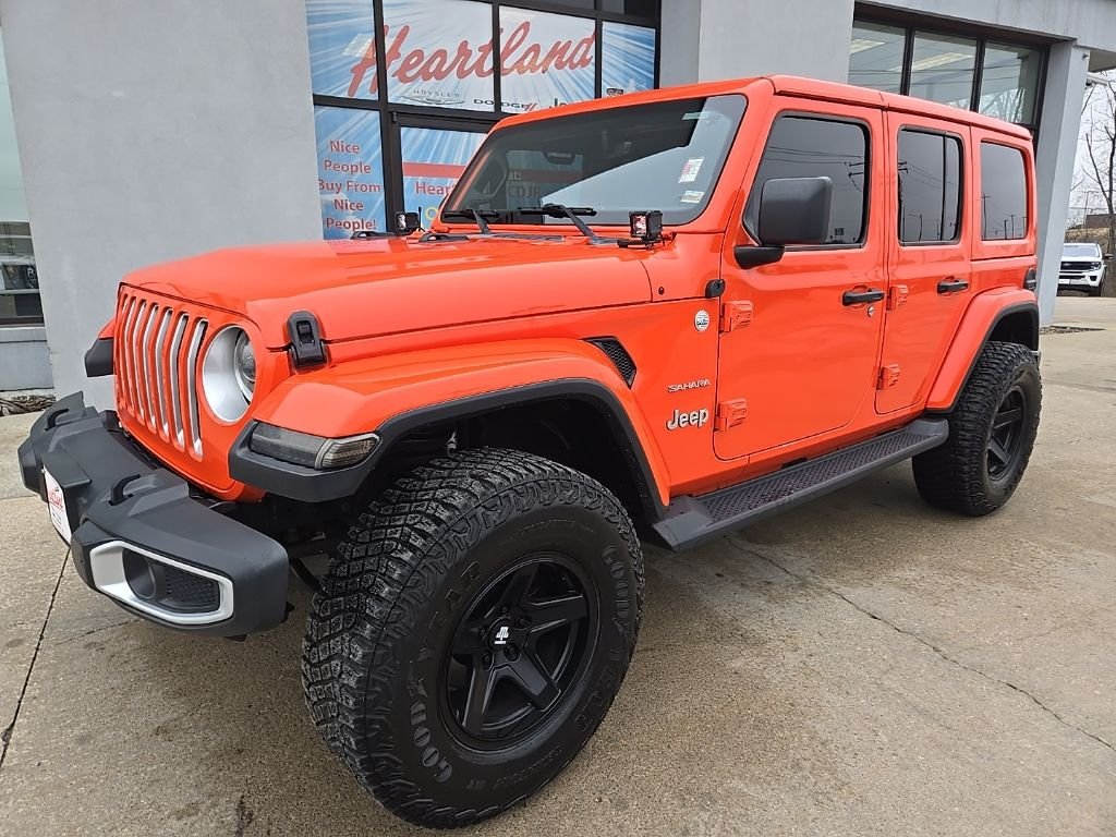 Used 2020 Jeep Wrangler Unlimited Sahara with VIN 1C4HJXEN9LW231171 for sale in Kansas City