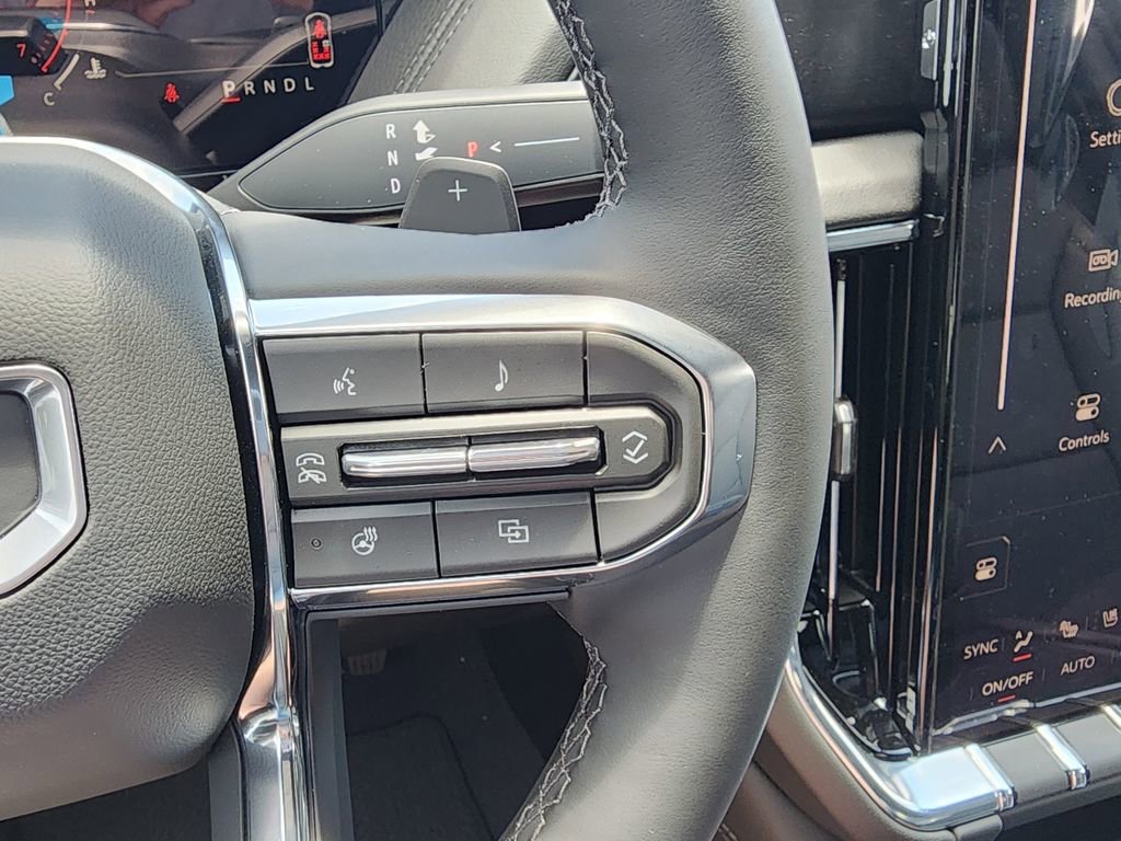 2026 GMC Yukon XL Denali - Photo 23