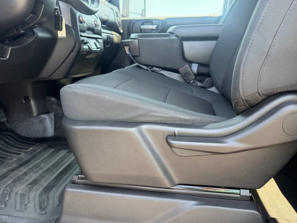 Used 2022 SUMMIT WHITE GMC Pro image 26