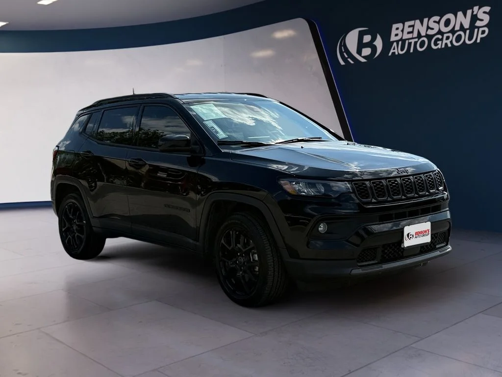 Used 2026 Black Jeep Latitude image 7