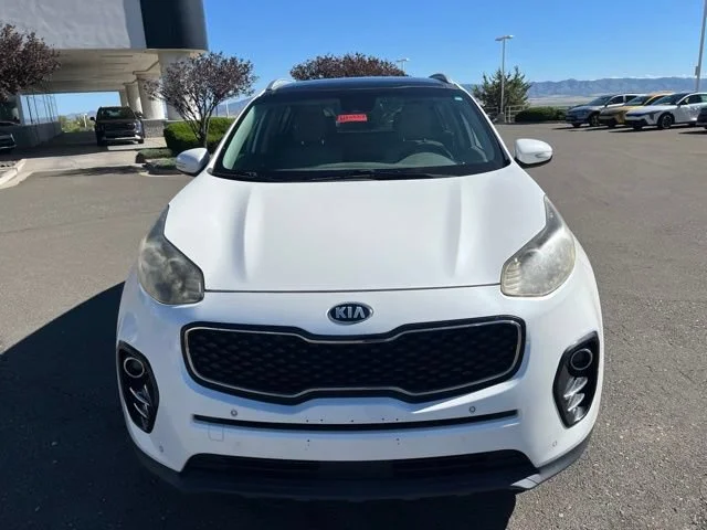 Used 2017 Snow White Pearl Kia EX image 3