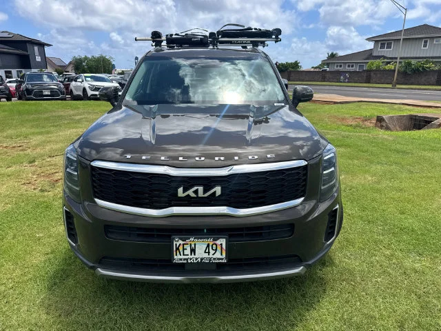 Certified Used 2022 Green Kia EX image 2