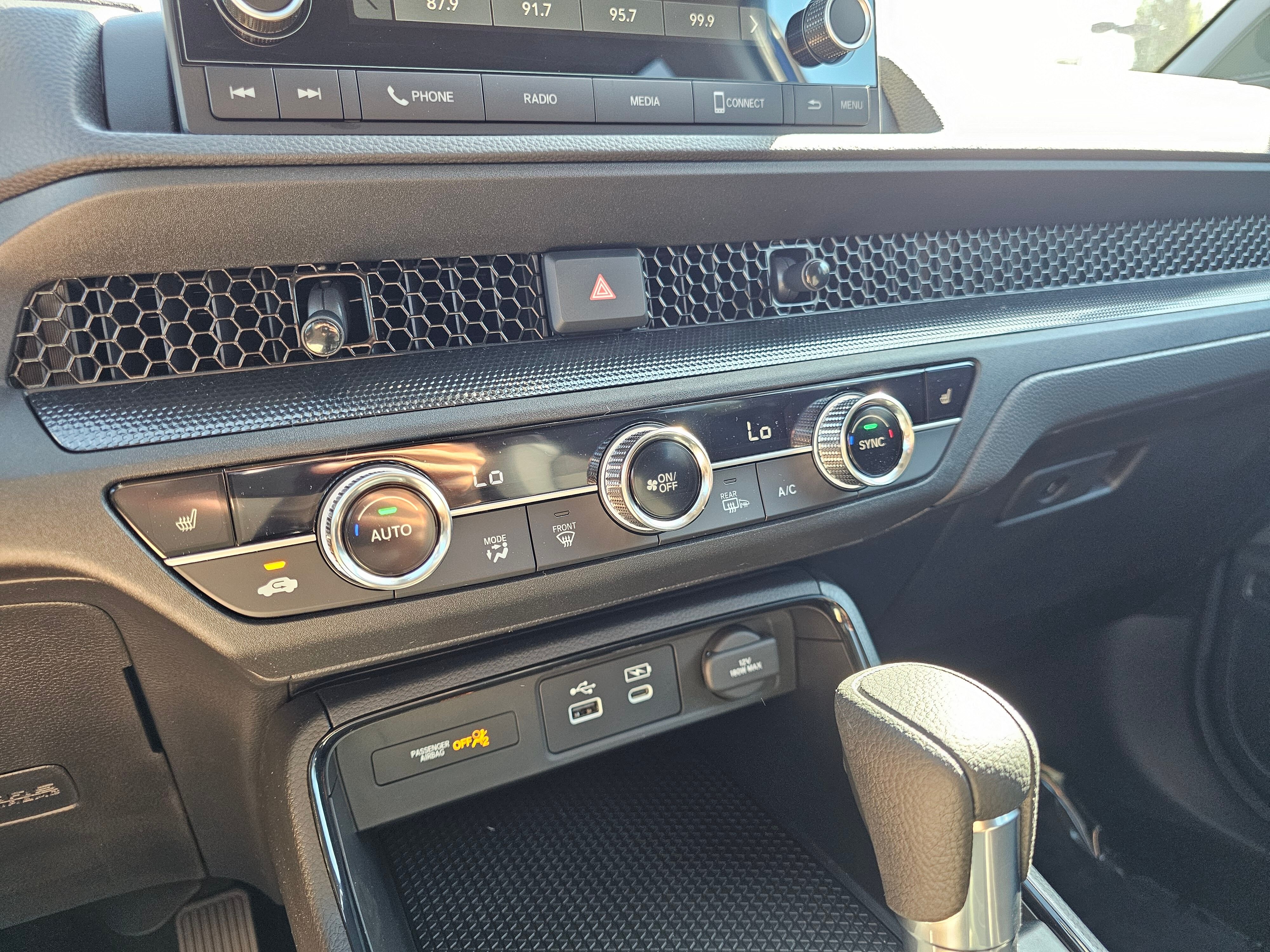 2025 Honda CR-V EX - Photo 28