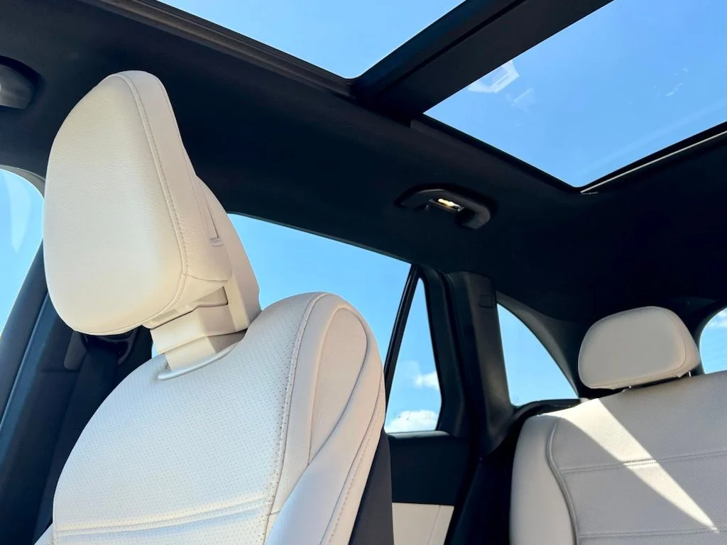 Certified Used 2026  Mercedes-Benz GLC 300 image 13