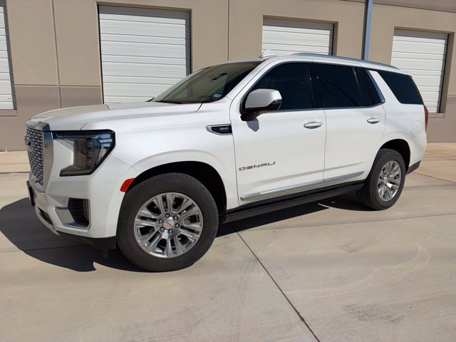 Used 2023 White GMC Denali image 1