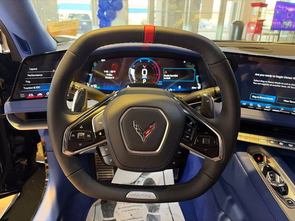 2027 Chevrolet Corvette 3LT - Photo 8