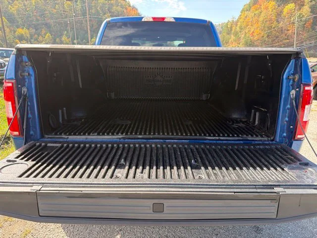 Used 2018 Blue Ford XL image 22