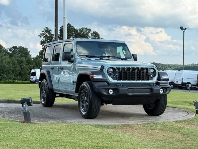 New 2026 Earl Clearcoat Jeep Sport S image 1