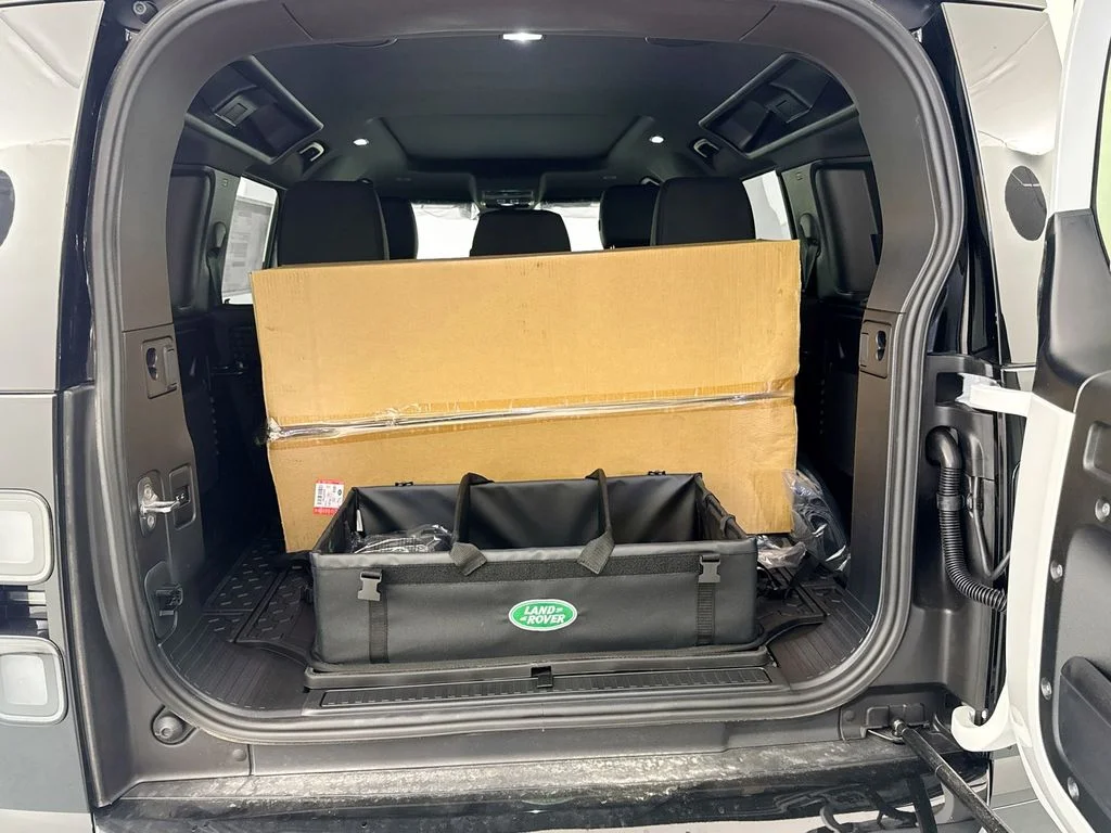 New 2026 Fuji White Land Rover X-Dynamic SE image 27