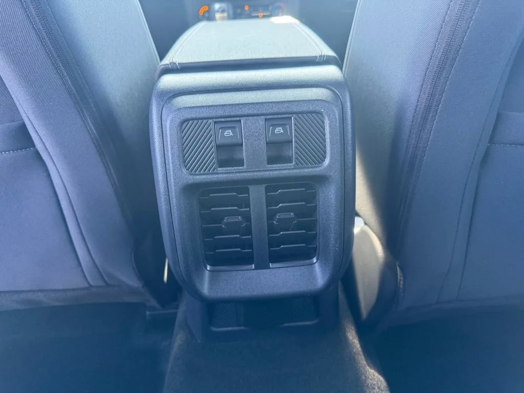 New 2026 Velocity Blue Metallic Ford Base image 32