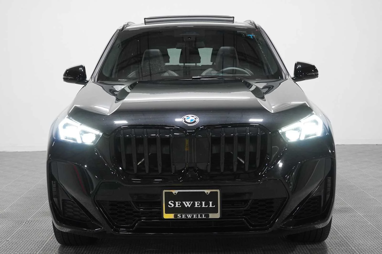 Certified Used 2026 Black Sapphire Metallic BMW xDrive28i image 2