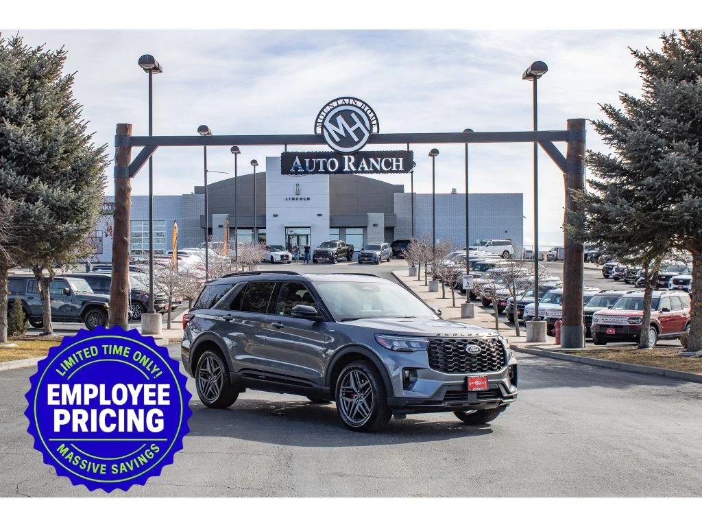 2026 Ford Explorer ST-LINE 4WD's photo