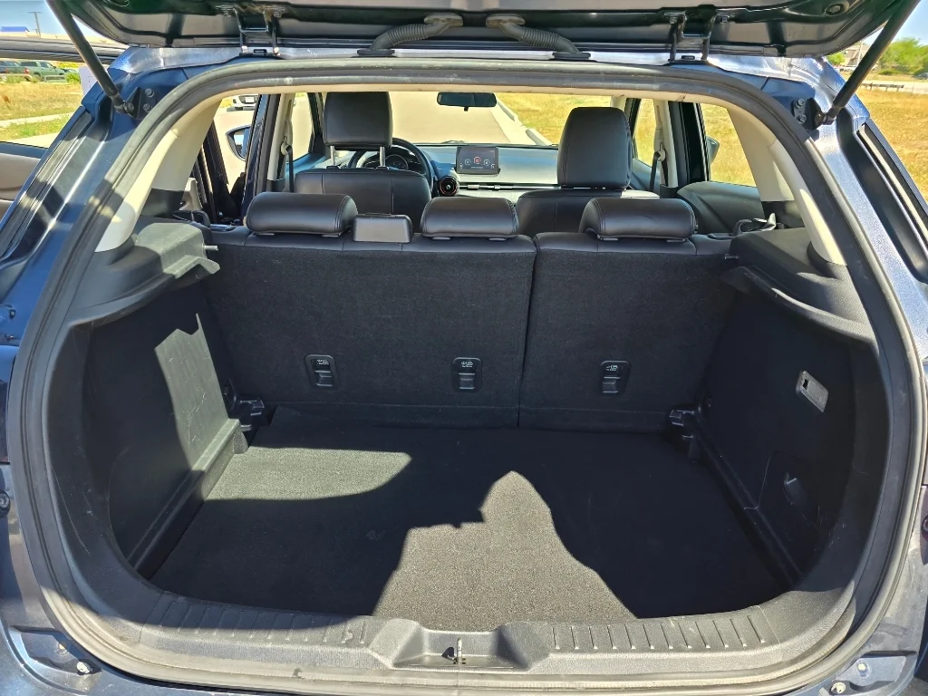 Used 2018 Deep Crystal Blue Mica Mazda Touring image 29