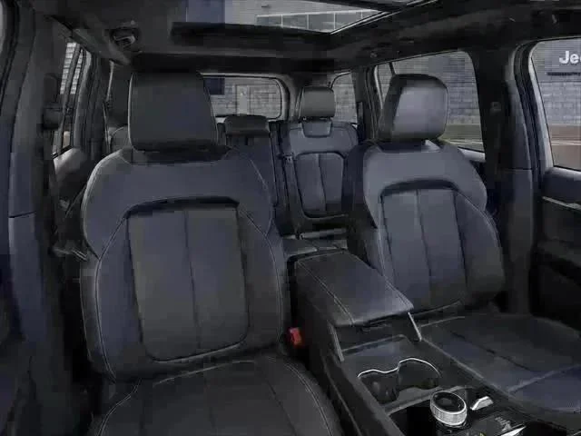 New 2026 Baltic Gray Metallic Clear-Coat Exterior Paint Jeep Limited image 30