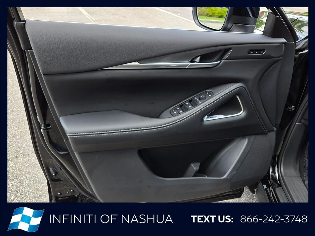 New 2027 MINERAL BLACK INFINITI Luxe AWD image 8