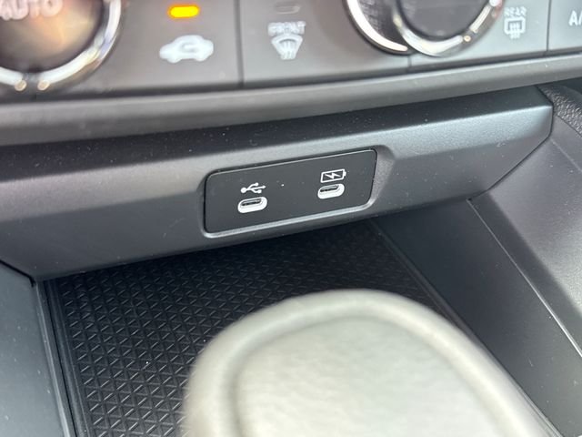 2025 Honda Accord LX - Photo 18