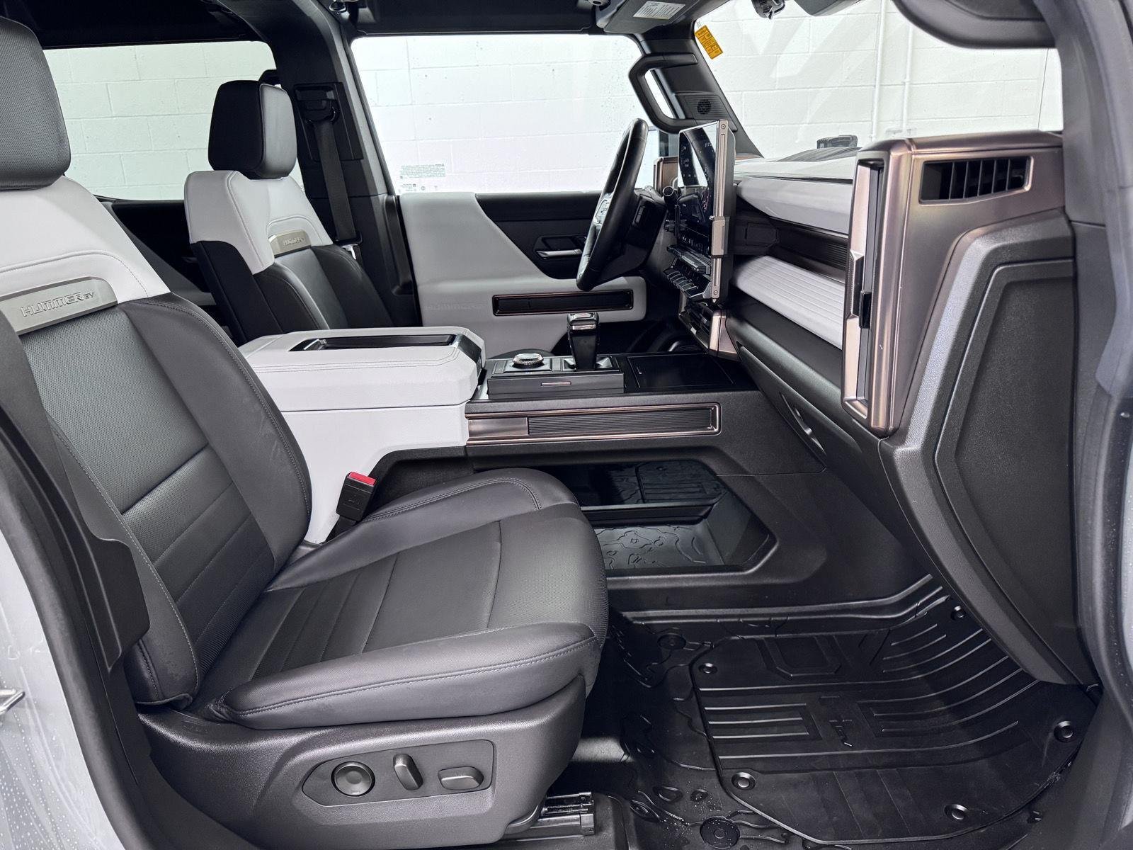 2024 GMC HUMMER EV 2X - Photo 19