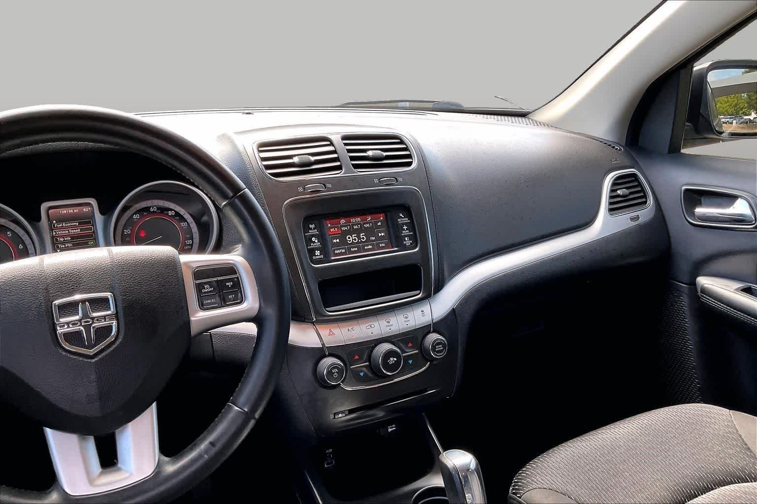Used 2018 Billet Clearcoat Dodge SE image 7