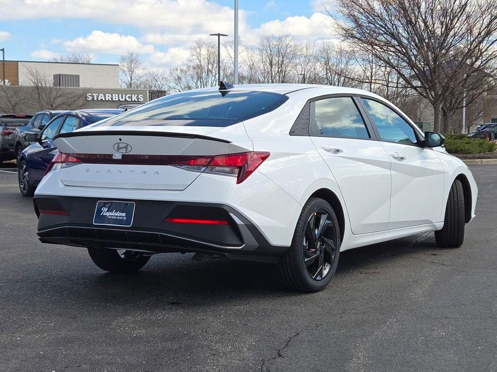 New 2026 White Hyundai SEL Sport image 13