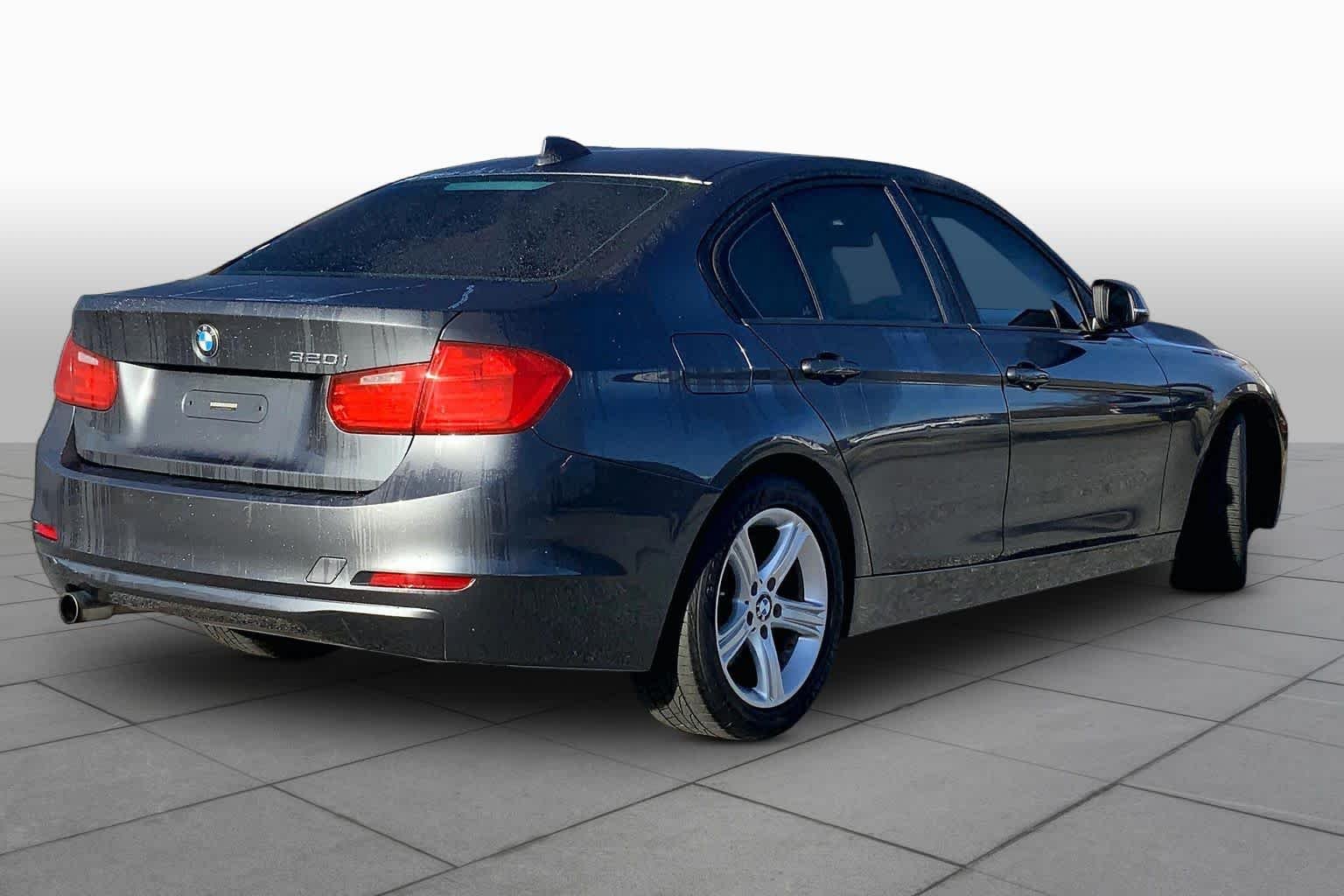 Used 2015 Black Sapphire Metallic BMW 320i image 13