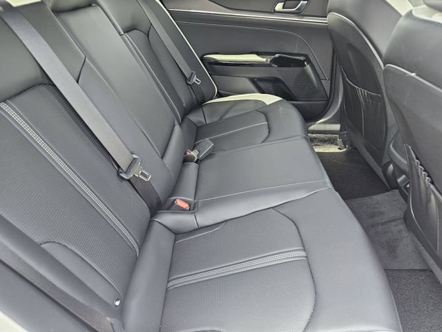 Used 2025 Yacht Blue Kia GT-Line image 13