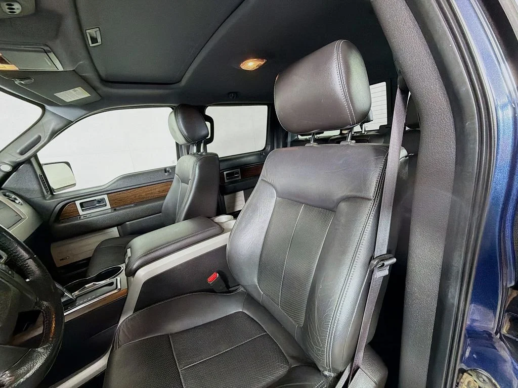 Used 2013 Blue Ford Lariat image 12