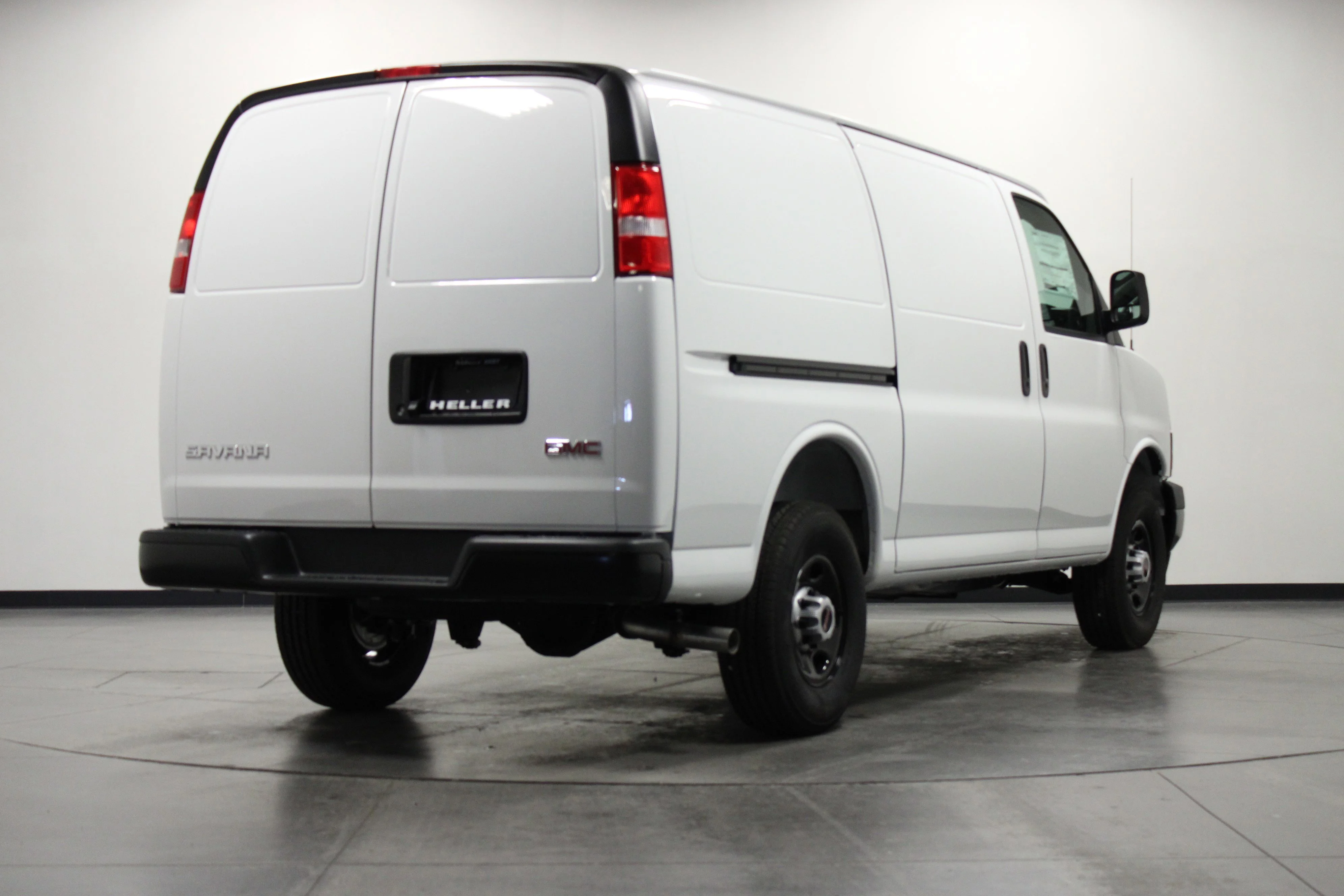 New 2026 Summit White GMC Work Van image 4