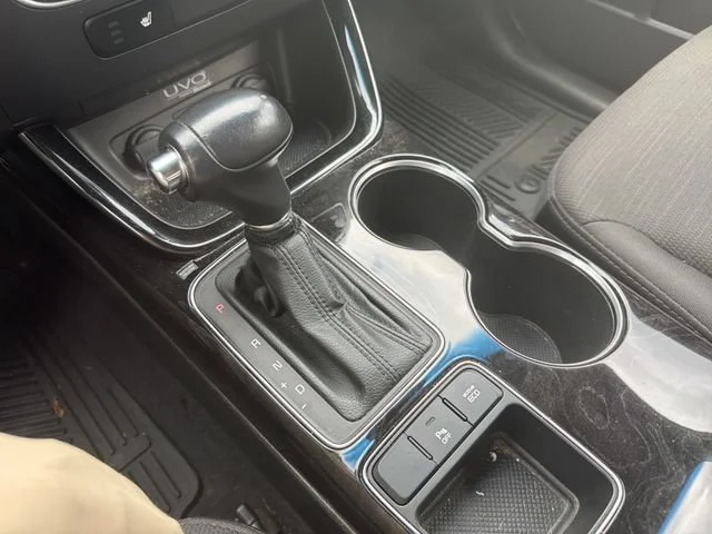 Used 2014 Gray Kia LX image 29