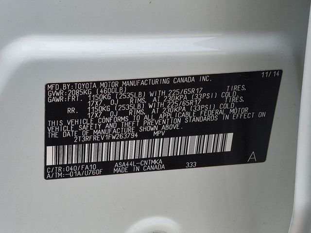 Used 2015 White Toyota XLE image 26