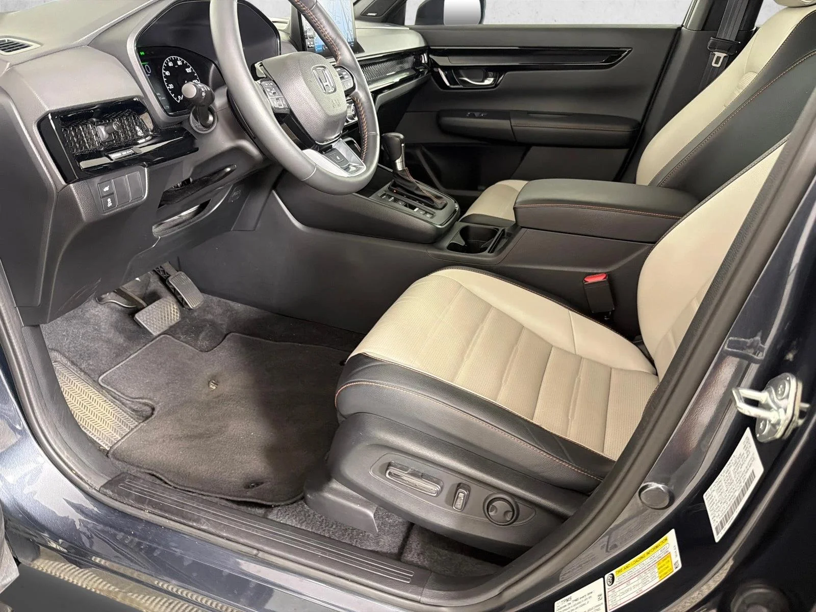 Used 2024 Meteorite Gray Met Honda Sport Touring image 11