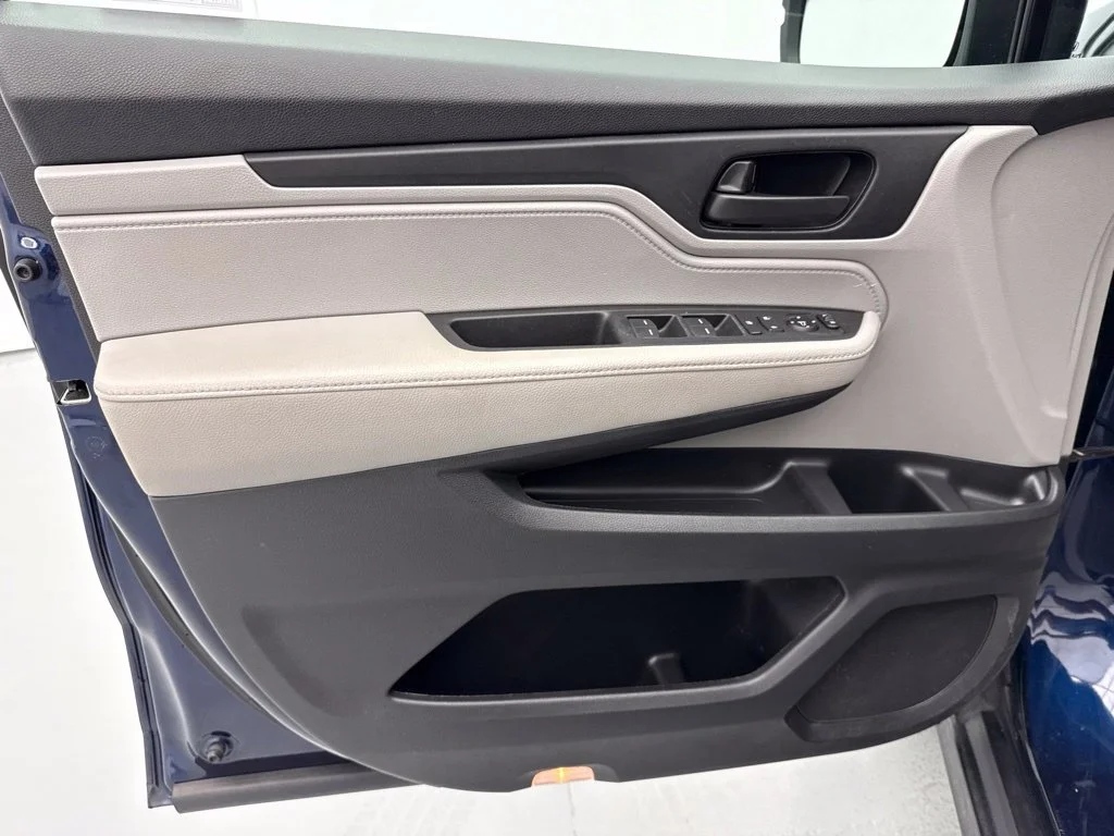 Used 2022 Blue Honda EX image 16