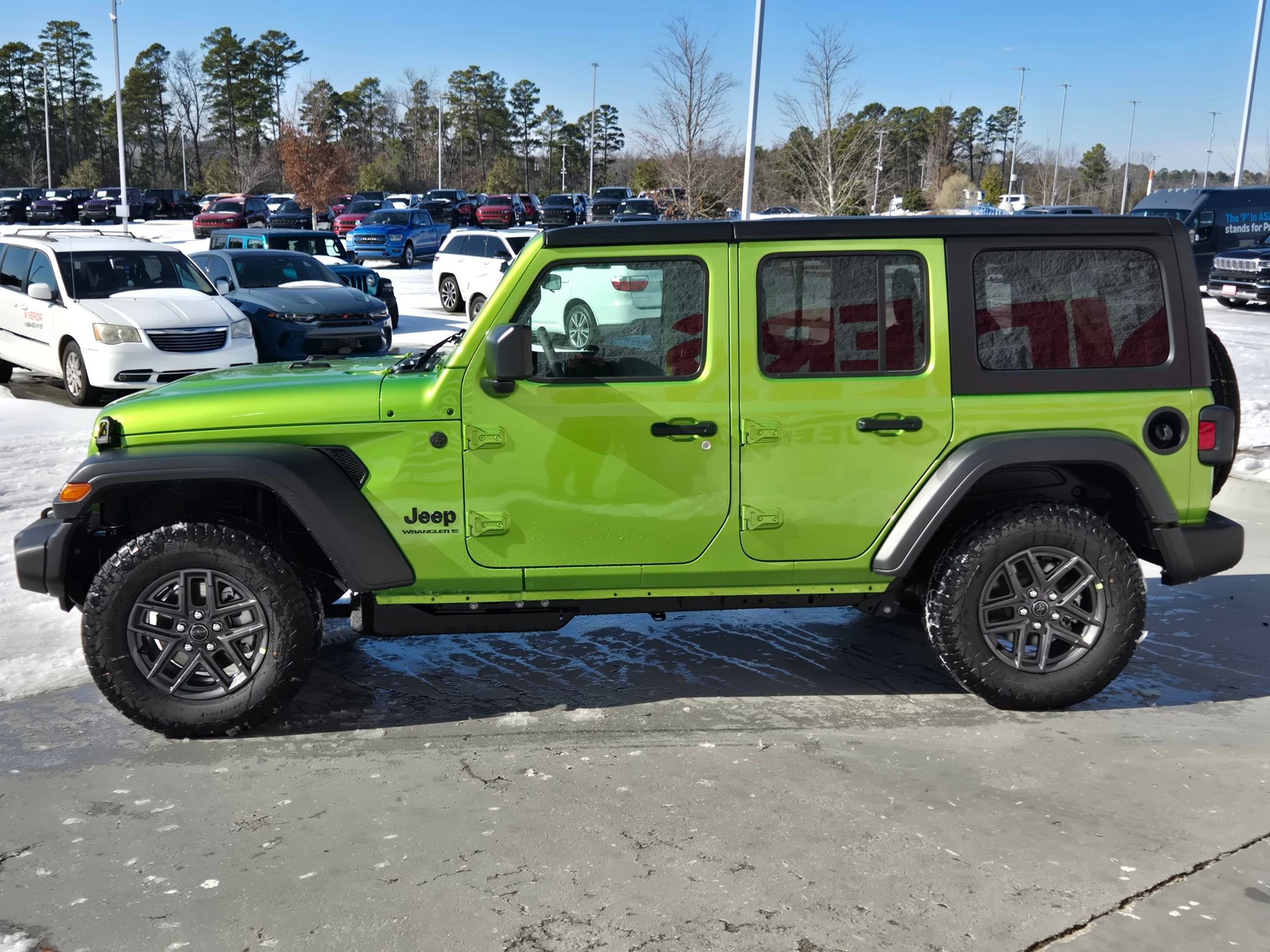 New 2026 Mojito Clear-Coat Exterior Paint Jeep Sport S image 4