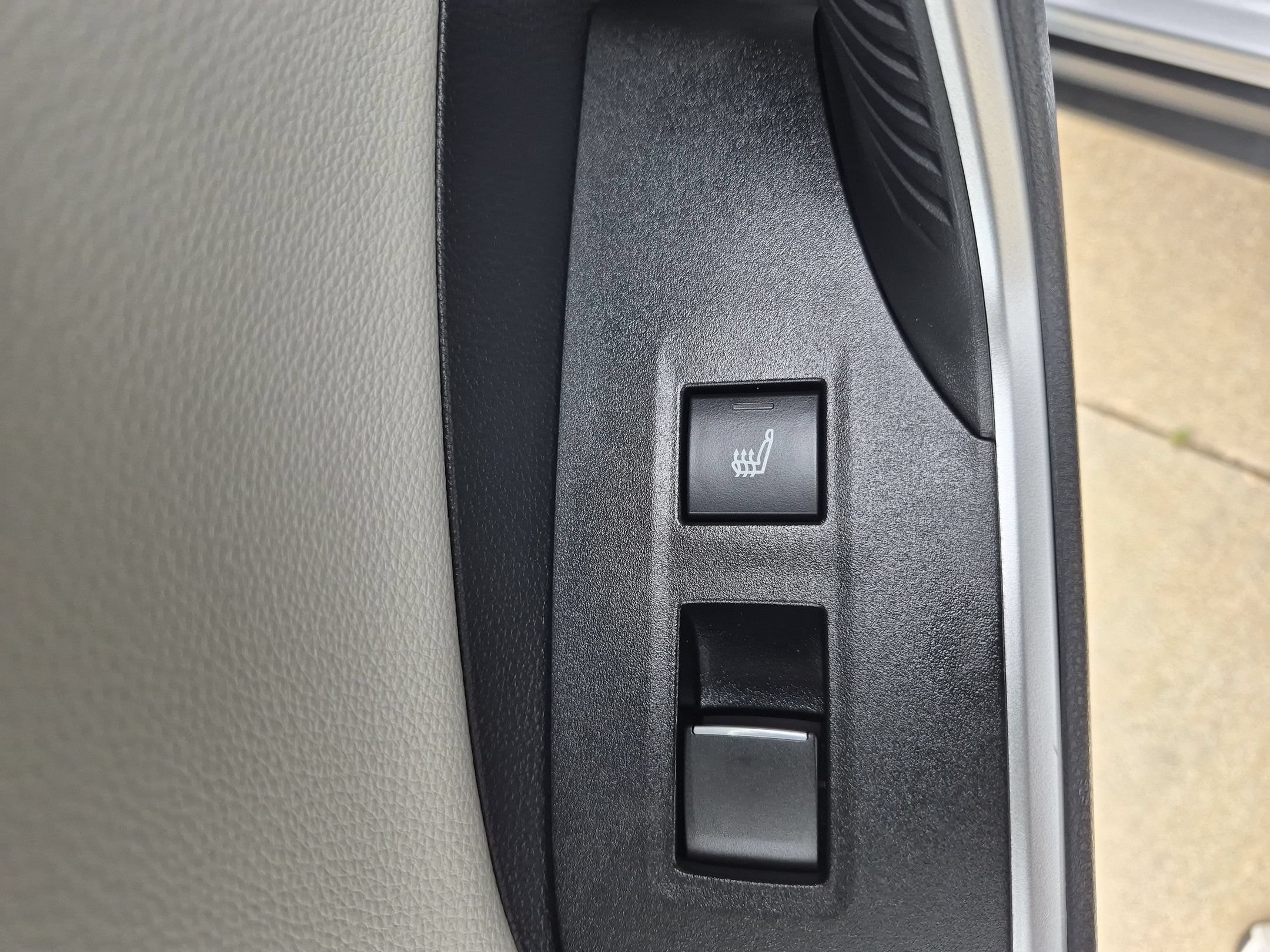 Used 2019 Silver Sky Metallic Toyota Limited AWD image 27