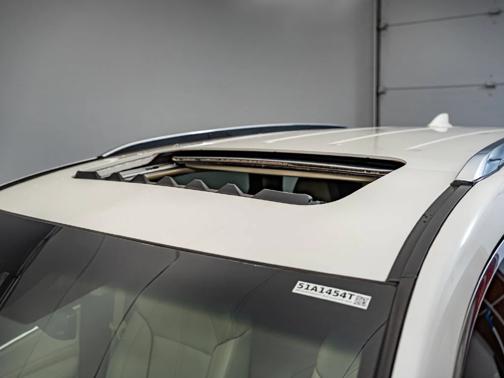 Used 2019 White Diamond Pearl Acura 3.5L Advance Package image 17