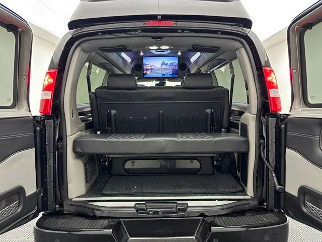 New 2026 Onyx Black GMC Explorer Limited SE image 10