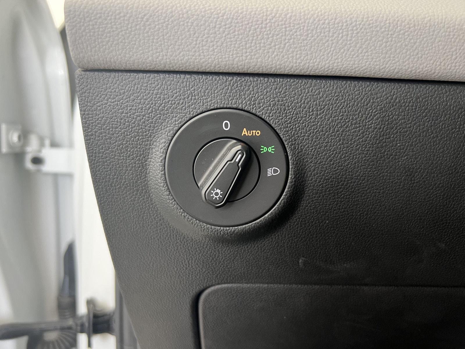 2023 Volkswagen Taos SE - Photo 14