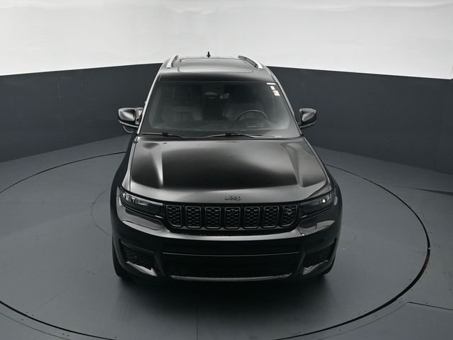 Used 2023 Black Jeep Summit image 13