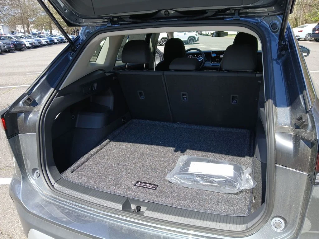 New 2026 Silver Volkswagen 2.0T S image 21