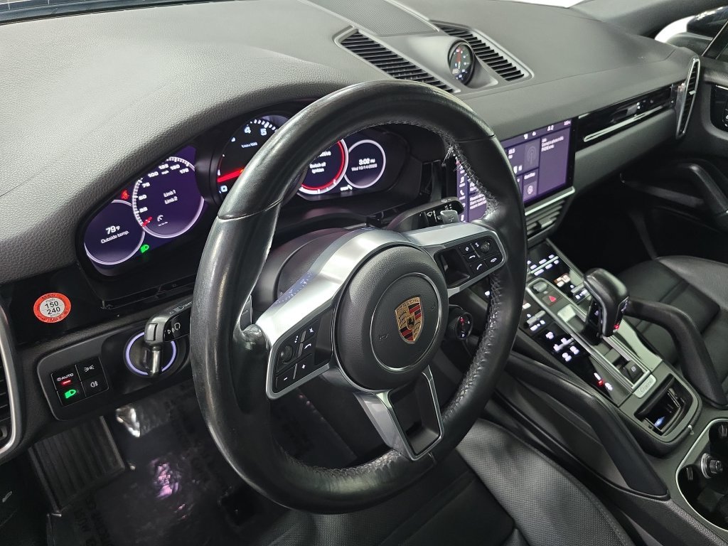 Used 2021  Porsche  image 4